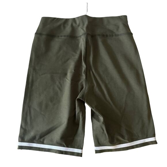 NEW By Egreis Green Bye Signature Biker Shorts Size Medium - Picture 4 of 8